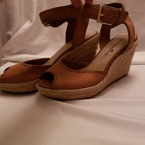 Montego bay club, tan suede. Wedge